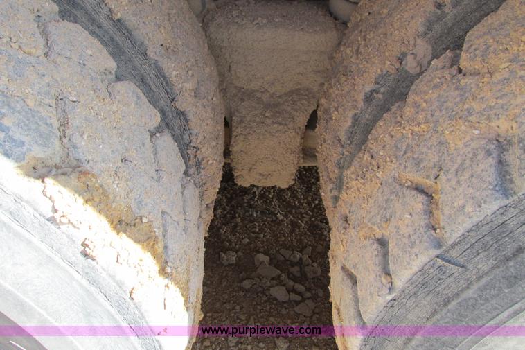 image for item F4718 1978 Ford 9000 water truck