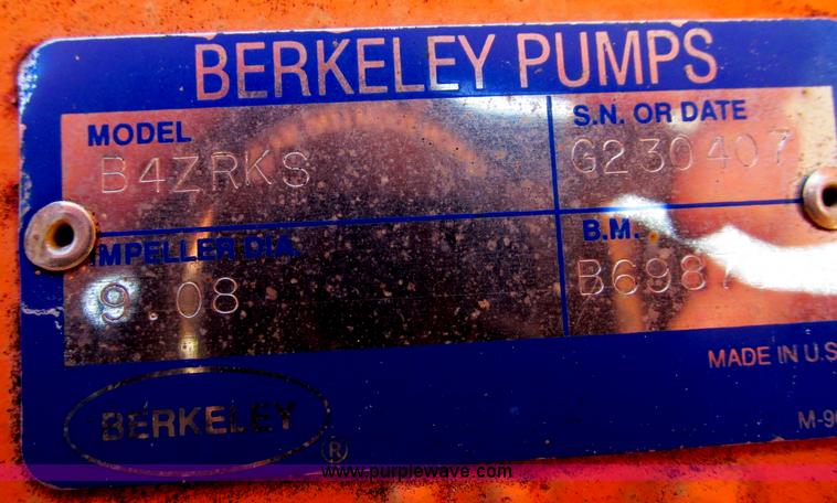 image for item F4718 1978 Ford 9000 water truck