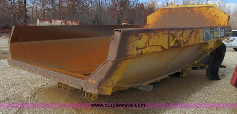 image for item F4722 Komatsu HM350 bed and lift cylinders