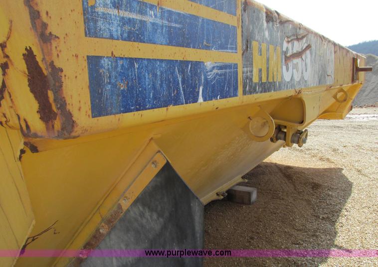 image for item F4722 Komatsu HM350 bed and lift cylinders