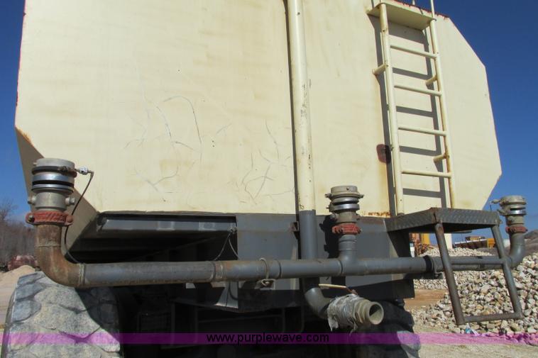 image for item F4724 1999 Terex TA40 water truck