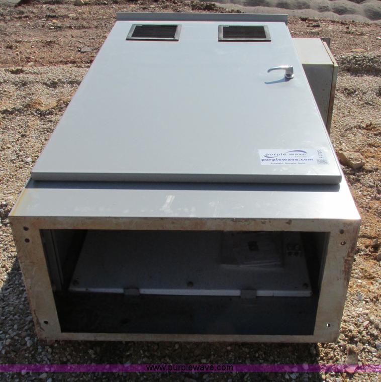 image for item F4725 ABB Sace S8 1600 amp magnetic breaker