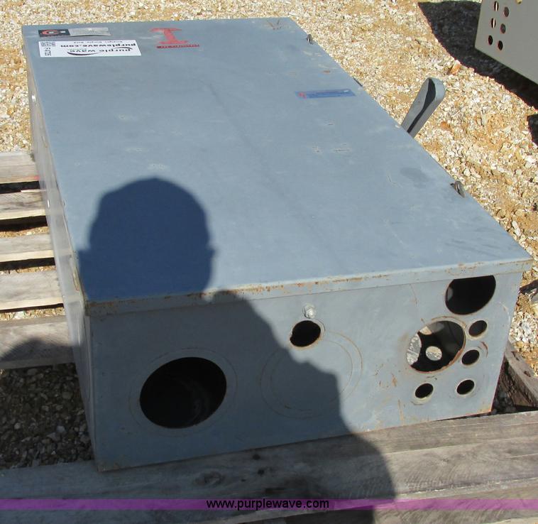 image for item F4726 Cutler Hammer 600 amp fuse disconnect