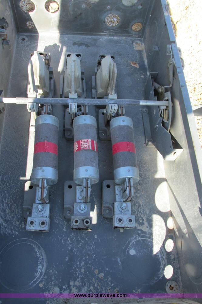 image for item F4726 Cutler Hammer 600 amp fuse disconnect