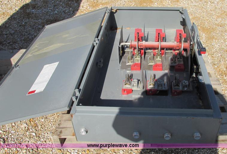 image for item F4727 Square D 400 amp fuse disconnect