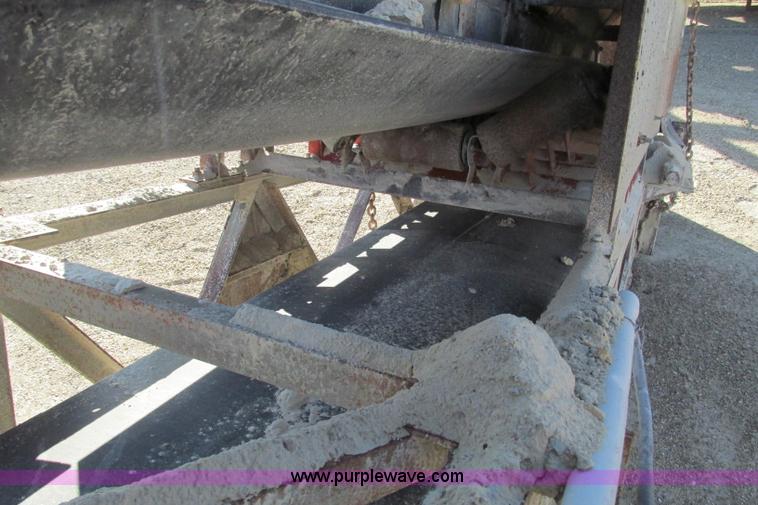 image for item F4730 2000 Production Engineered Products portable stacking conveyor