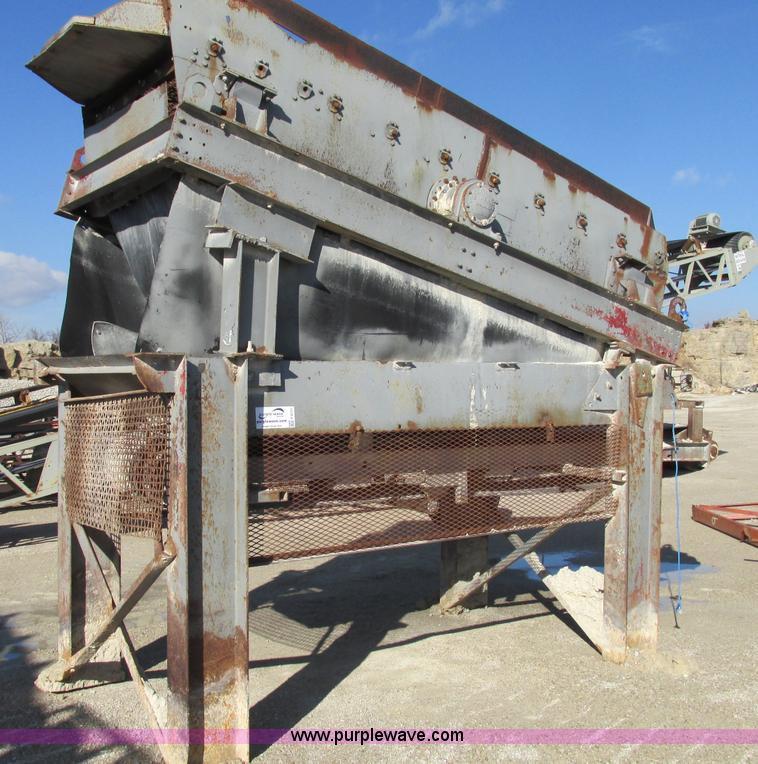 image for item F4731 Simplicity Screen electric single deck vibratory conveyor