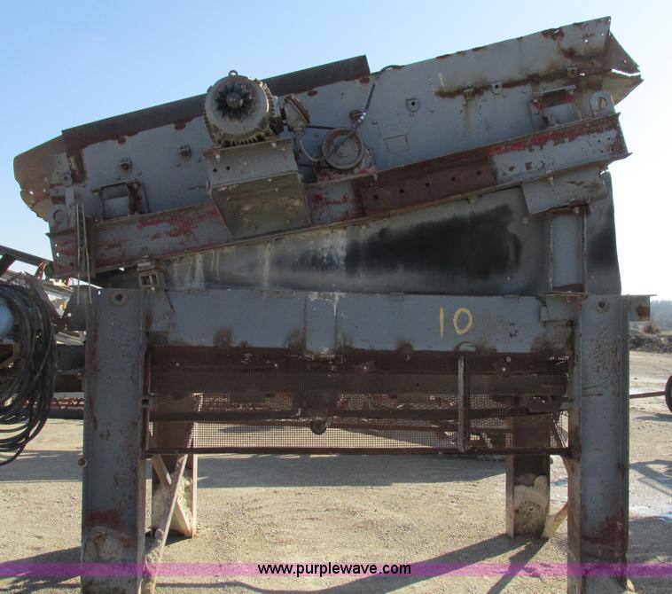 image for item F4731 Simplicity Screen electric single deck vibratory conveyor