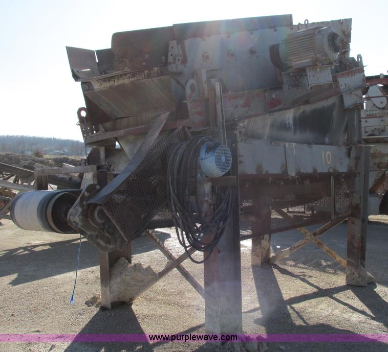 image for item F4731 Simplicity Screen electric single deck vibratory conveyor