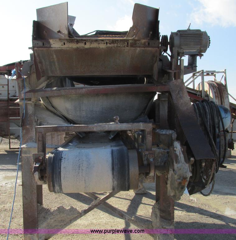 image for item F4731 Simplicity Screen electric single deck vibratory conveyor