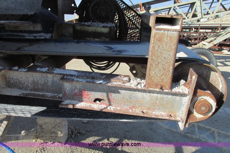 image for item F4731 Simplicity Screen electric single deck vibratory conveyor