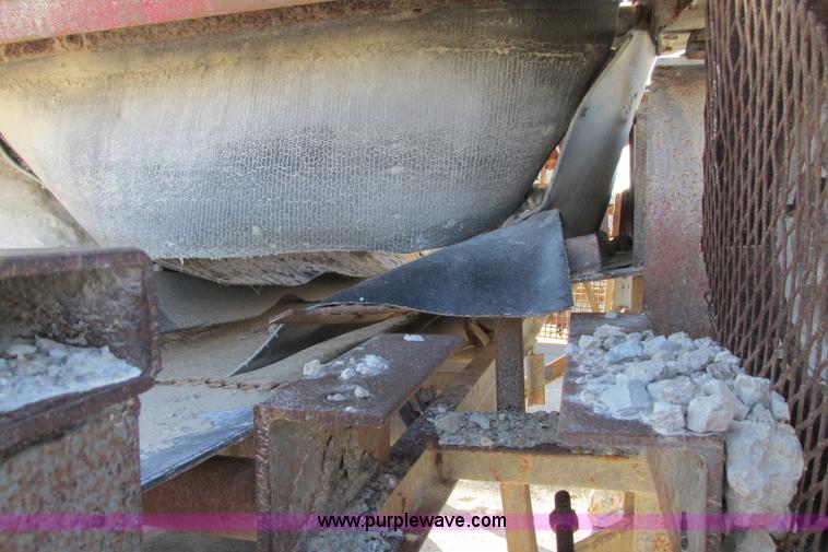 image for item F4731 Simplicity Screen electric single deck vibratory conveyor