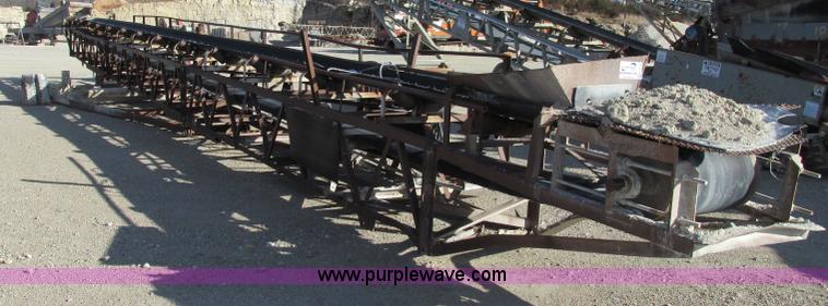 image for item F4733 Telesmith stacking conveyor