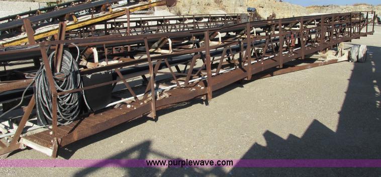 image for item F4733 Telesmith stacking conveyor