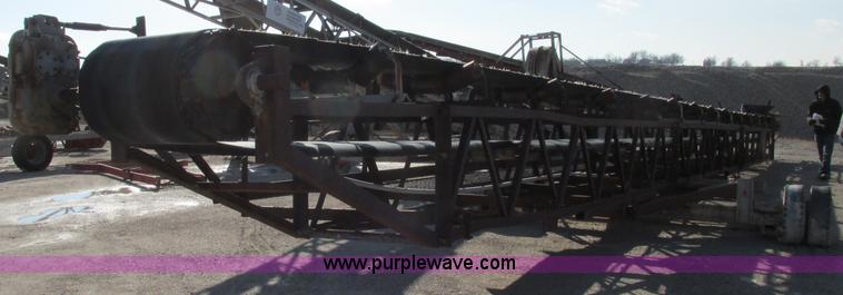 image for item F4733 Telesmith stacking conveyor