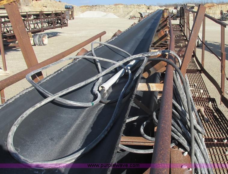 image for item F4733 Telesmith stacking conveyor