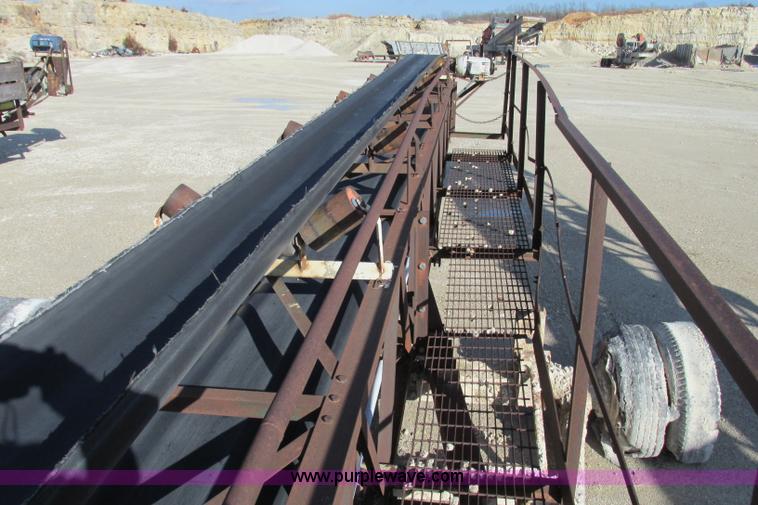 image for item F4733 Telesmith stacking conveyor