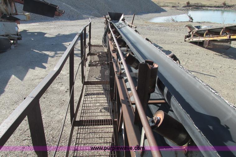 image for item F4733 Telesmith stacking conveyor