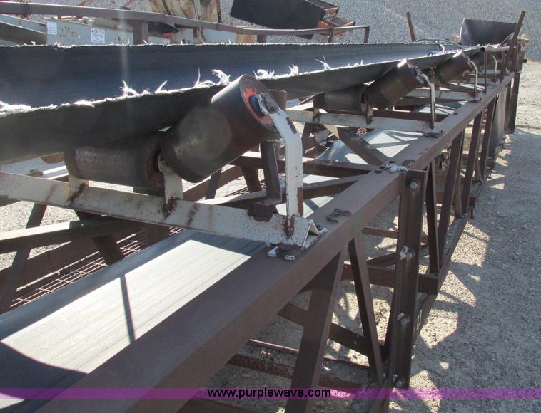 image for item F4733 Telesmith stacking conveyor