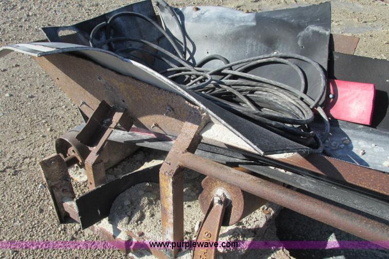 image for item F4734 Channel conveyor