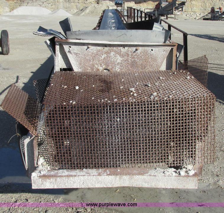 image for item F4735 Telesmith stacking conveyor