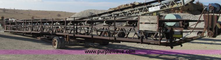 image for item F4735 Telesmith stacking conveyor