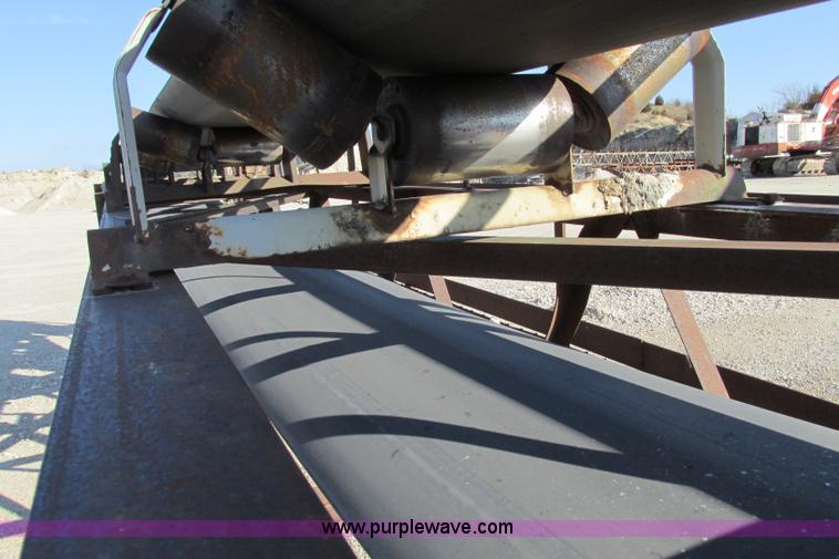 image for item F4735 Telesmith stacking conveyor