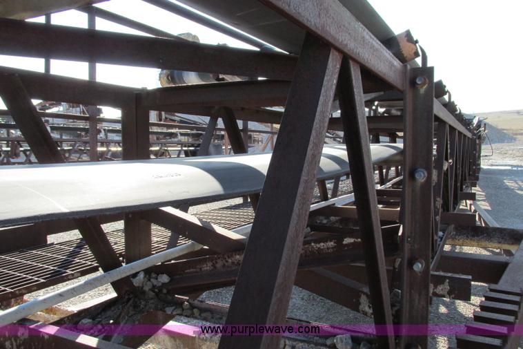 image for item F4735 Telesmith stacking conveyor