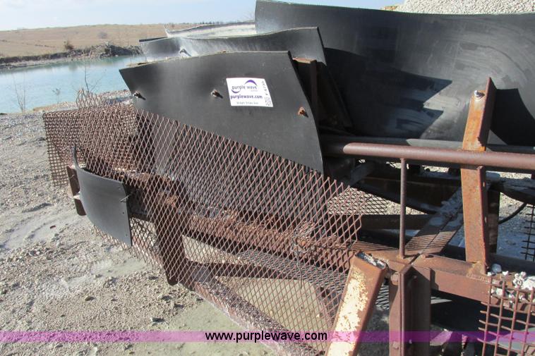 image for item F4735 Telesmith stacking conveyor