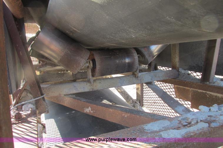 image for item F4735 Telesmith stacking conveyor