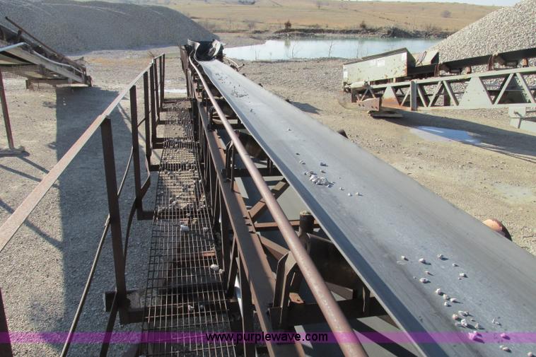 image for item F4735 Telesmith stacking conveyor