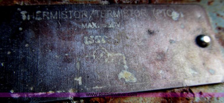 image for item F4737 Cedar Rapids three deck portable screen