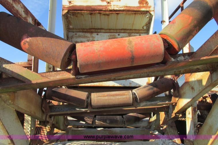 image for item F4737 Cedar Rapids three deck portable screen