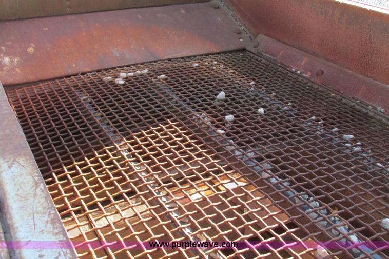 image for item F4737 Cedar Rapids three deck portable screen