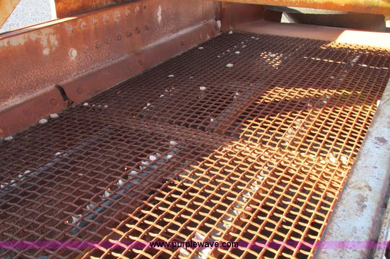 image for item F4737 Cedar Rapids three deck portable screen