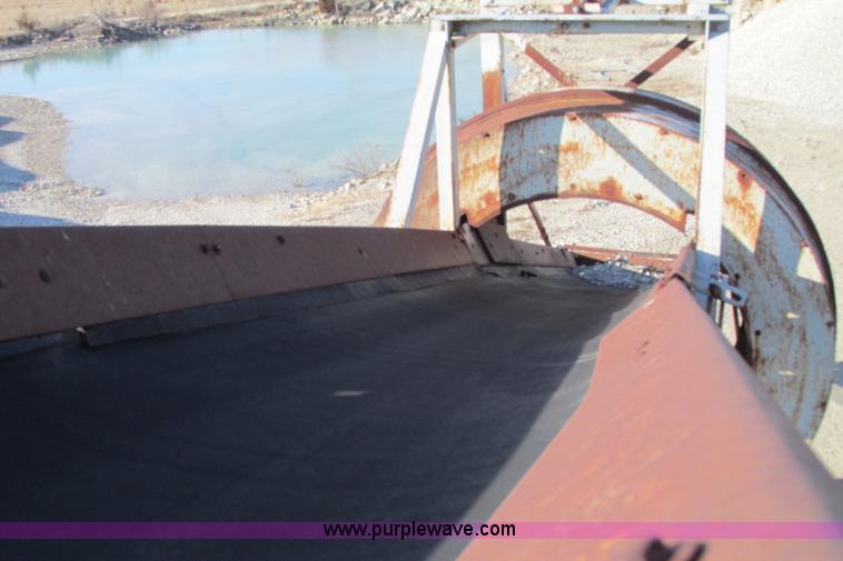 image for item F4737 Cedar Rapids three deck portable screen