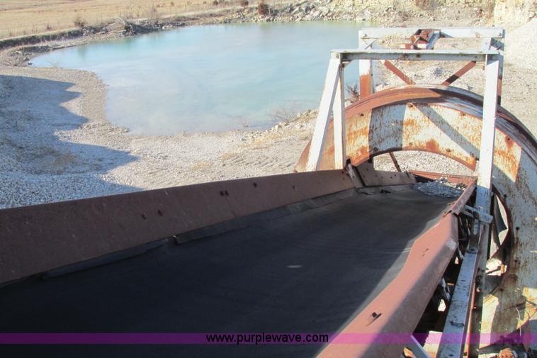 image for item F4737 Cedar Rapids three deck portable screen