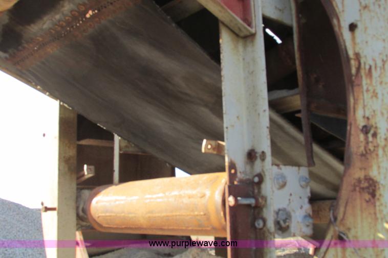 image for item F4737 Cedar Rapids three deck portable screen