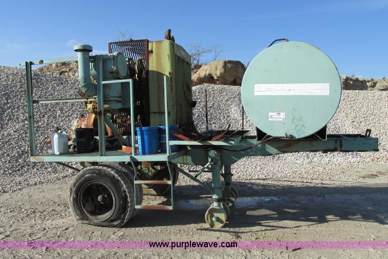 image for item F4738 Detroit eight cylinder power unit