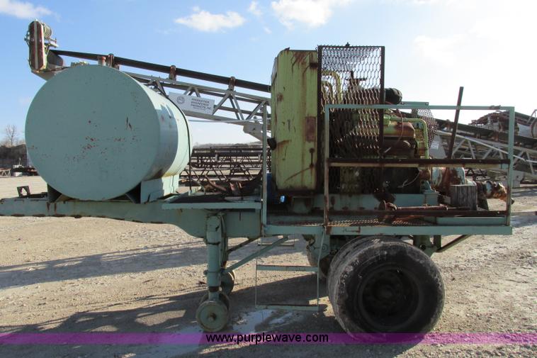 image for item F4738 Detroit eight cylinder power unit