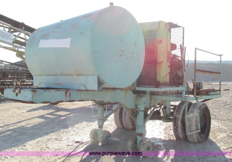 image for item F4738 Detroit eight cylinder power unit