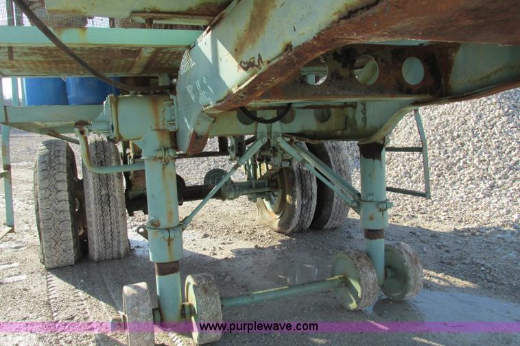 image for item F4738 Detroit eight cylinder power unit