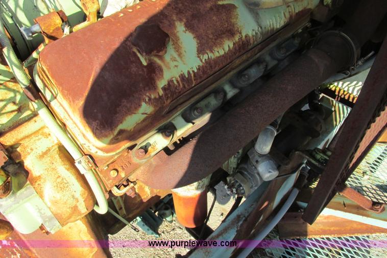 image for item F4738 Detroit eight cylinder power unit
