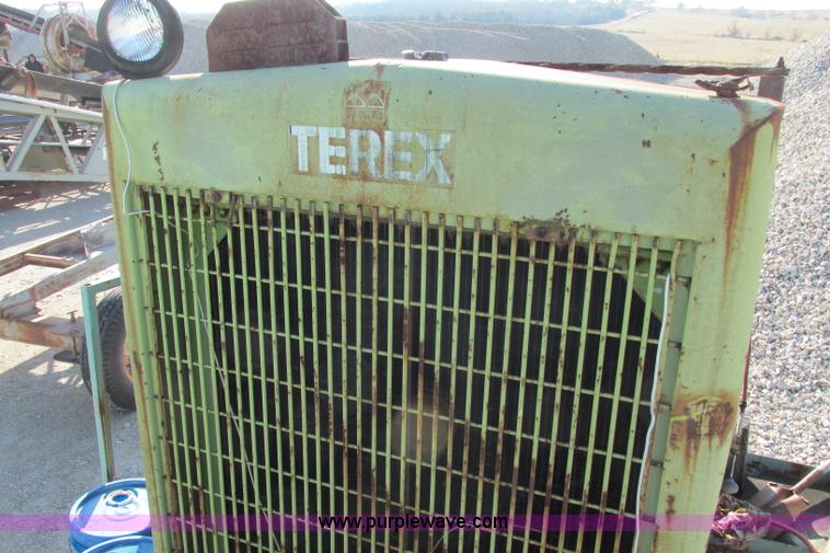 image for item F4738 Detroit eight cylinder power unit