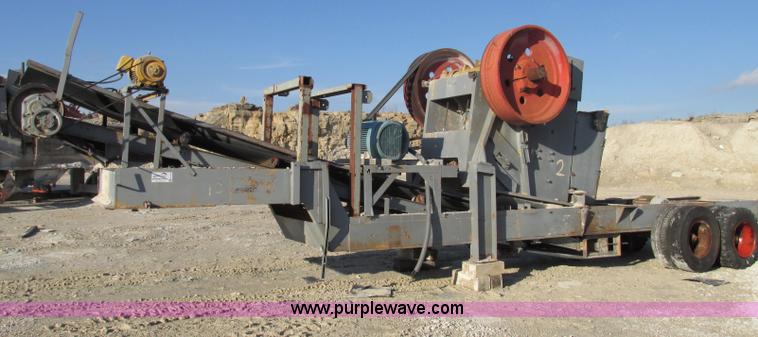 image for item F4740 Missouri Rogers 2436 portable jaw crusher