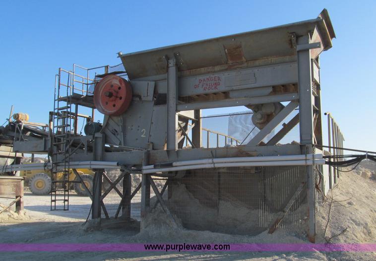 image for item F4740 Missouri Rogers 2436 portable jaw crusher