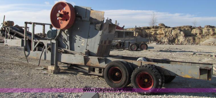 image for item F4740 Missouri Rogers 2436 portable jaw crusher