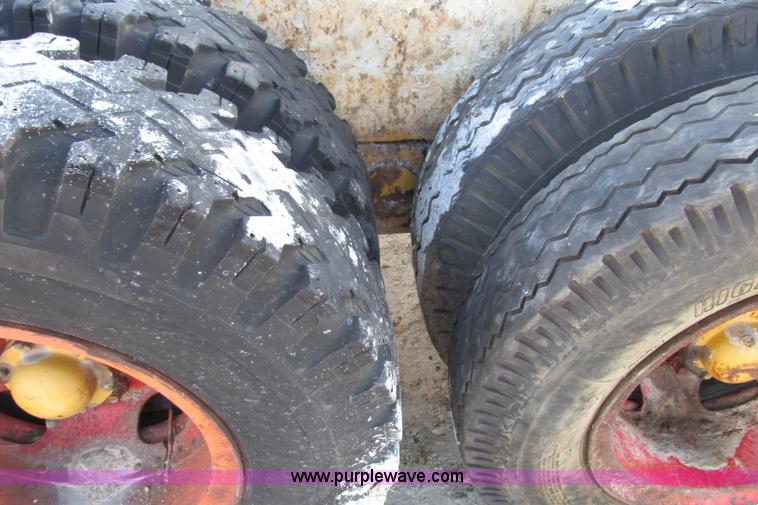 image for item F4740 Missouri Rogers 2436 portable jaw crusher