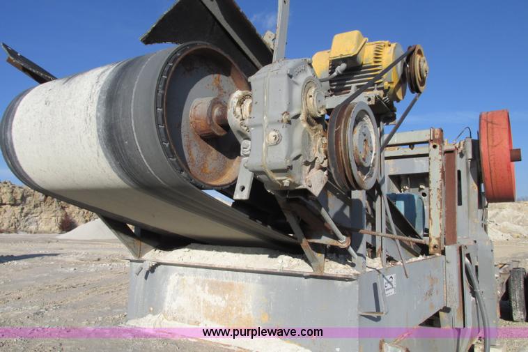 image for item F4740 Missouri Rogers 2436 portable jaw crusher