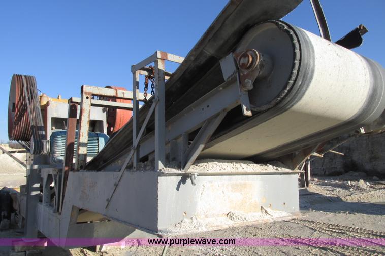 image for item F4740 Missouri Rogers 2436 portable jaw crusher
